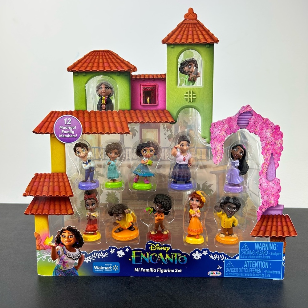 Encanto Mi Familia Figurine Set of 12 Disney Figures